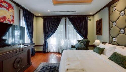 Lunar Mansion Hotel - โรงแรม ลูน่า แมนชั่น เชียงใหม่