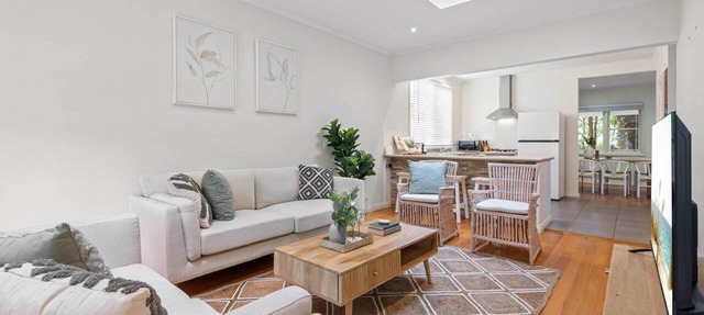 Lush 3-Bed House near the Beach