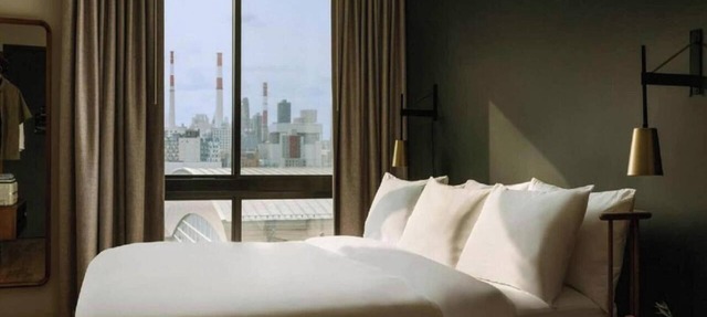 Luxe Room |1 King Bed | Dutch Hotel