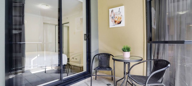 LuxLiving Sydney CBD | 2 BEDs Luxury Modern Apartment | Chinatown | Opera | ICC