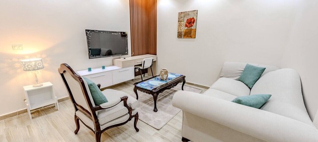Luxurious 3 BR Golf View Apartment
