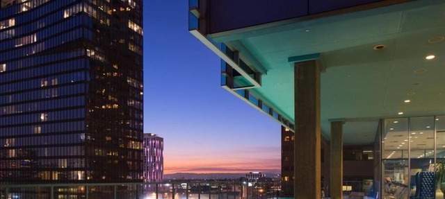 Luxurious Highrise 2b 2b Apartment Heart Of Downtown LA