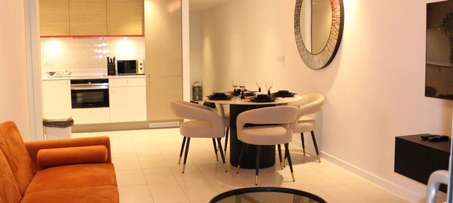 Luxurious one bedroom apartment in London with WiFi and free parking