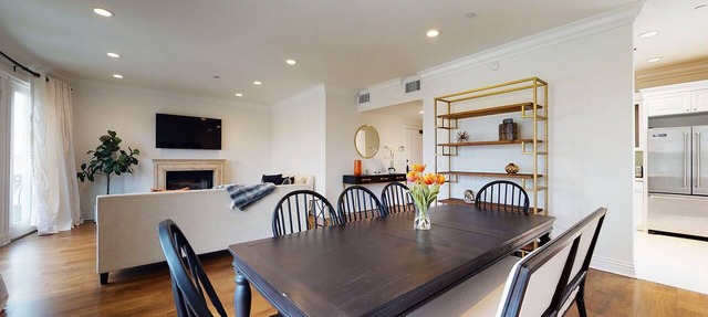Luxurious & Private Beverly Hills Condo with Views