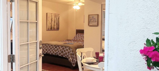 Luxurious Private Guesthouse in Sherman Oaks