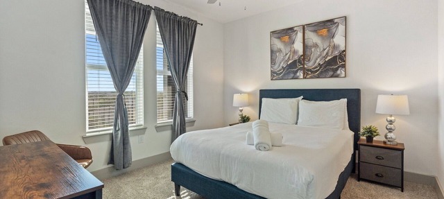 Luxury 2BD/2BA Next to Airport ty5l