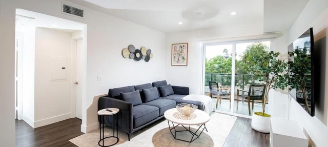Luxury 2Bed/2Bath Apt in West Hollywood w/Rooftop