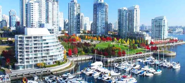 Luxury Beautiful Suite in the Heart of Downtown - Steps to BC Place Stadium!
