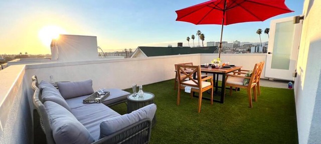 Luxury K-Town Dwelling with private rooftop deck.