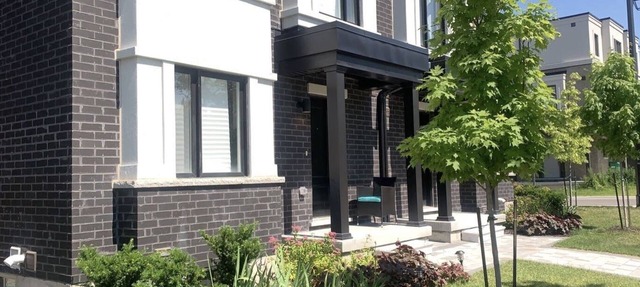 Luxury NEW in-law Suite with separate entrance (Sleeps 3)