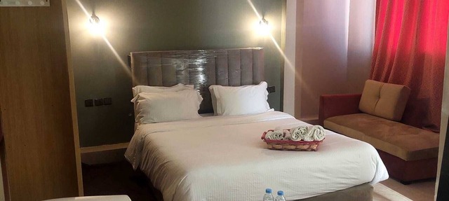 Lyron Hostel