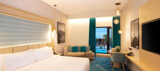 Maani Muscat Hotel & Apartments