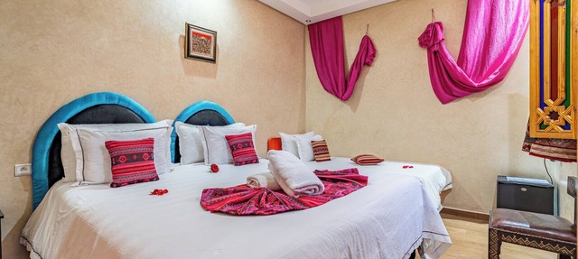 MAISON KA HOTEL: DOUBLE BED OR TRIPLE
