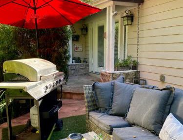 Malibu Ranch Guest House Hideway