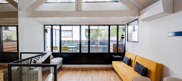 Marais Area - Outdoor patio - A C - 2BDR