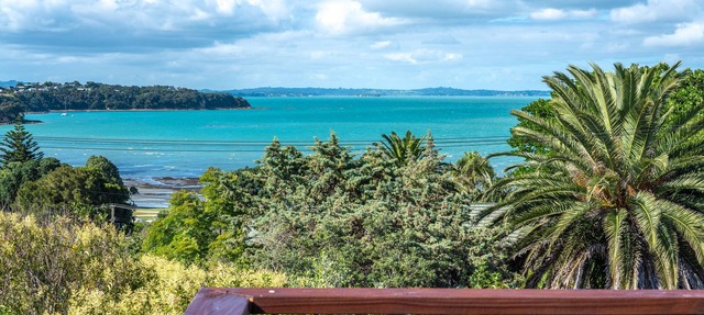 Marama Cottages with Ocean Views