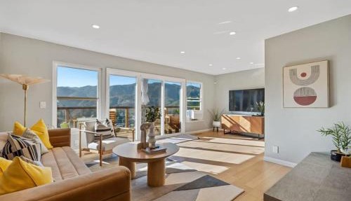 Marbella Lane - Chic Abode w Mountain Skyline