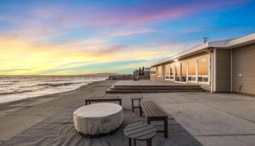 Marbella Lane-Oceanfront Retreat w Stunning View