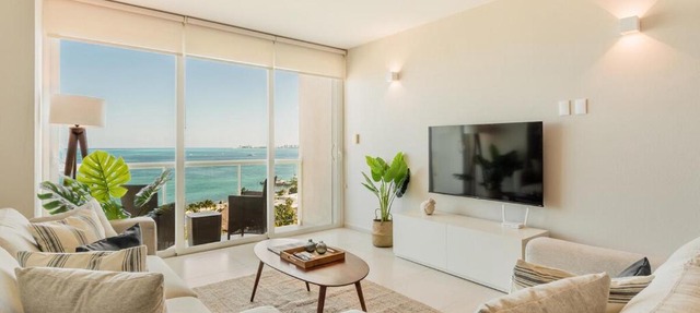 MAREA New 2 BDR Beachfront by Casa Paraíso
