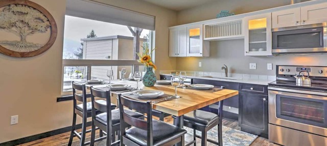 Marina's Edge Condo - Pool & Spas - Marina -Town!