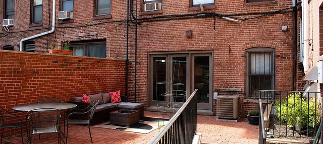Maverick Suites at 402 Columbus Ave