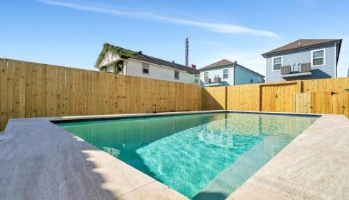 Mid-City pool condo - 4BR near French Quarter