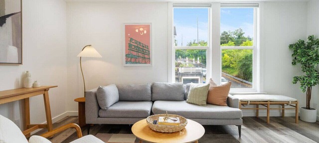 Modern 1BD Apt–Perfect Location!
