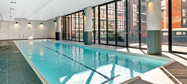 Modern 2BR Apt by the Yarra River