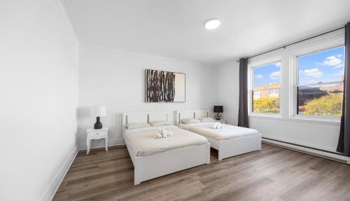 Modern and cozy 4 bedrooms sleep 12