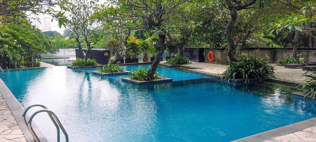 Modern and Luxurious 2BR Dharmawangsa Essence Apartment