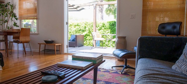 Modern Cottage - Perfect Location 4 Blocks to the Beach