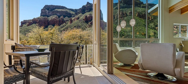 Modern Masterpiece with Paint Red Rock Views in Oak Creek Canyon near Slide Rock