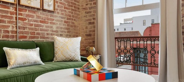 Modern One Bedroom with Balcony