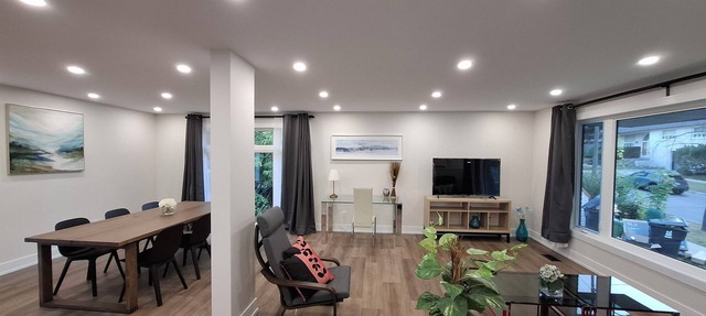 Modern Spacious 6-Bedroom Retreat