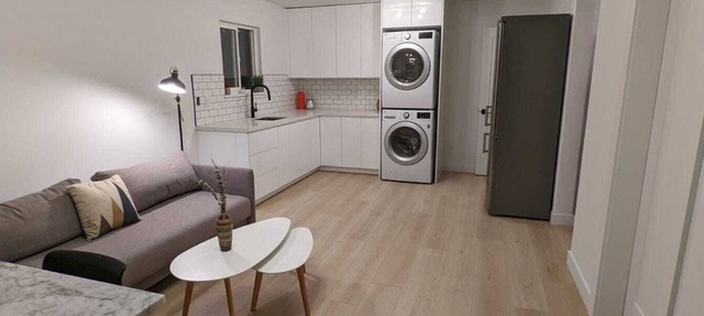 Modern, spacious Main Street Guest Suite, 1 BR