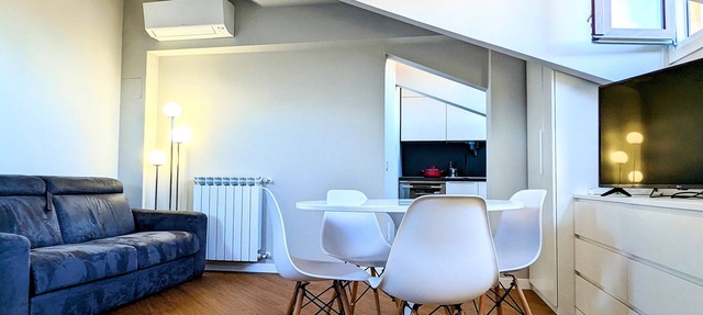 Monza Apartments