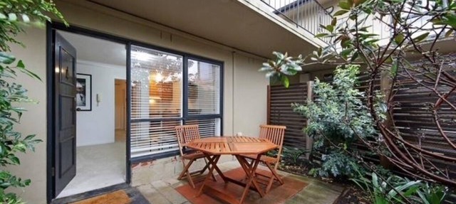 Moonya Courtyard