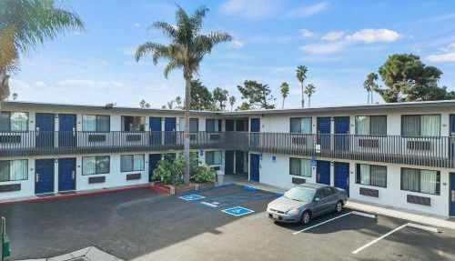 Motel 6-Ventura, CA - Beach