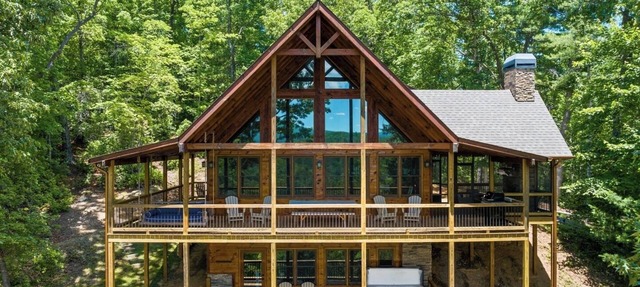 Mountain Views and Savings ~ Low Summer Rates!