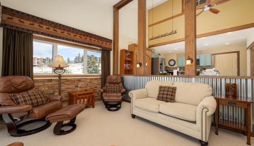 Mountainside Unit B-8