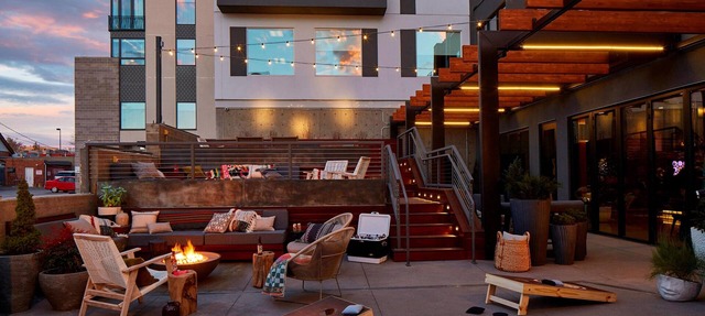 Moxy Denver Cherry Creek