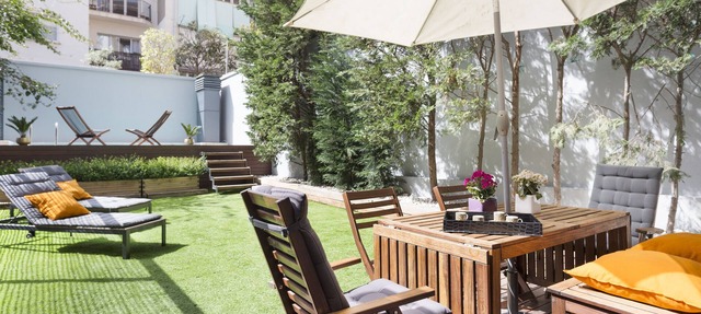 My Space Barcelona 2 Apart. with private pool in Sant Gervasi for 20 people