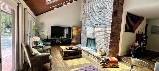 Nature's Nest - Indoor/Outdoor Forest Retreat; Fire Pit; Fireplace; onsite Brook
