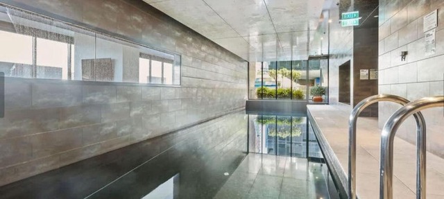 Neo200 - Sophisticated 2bed CBD Apt with parking