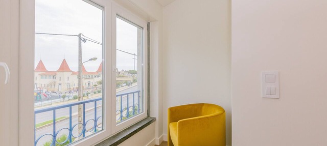 NEW! ESTORIL SEAFRONT 1BEDROOM APARTMENT