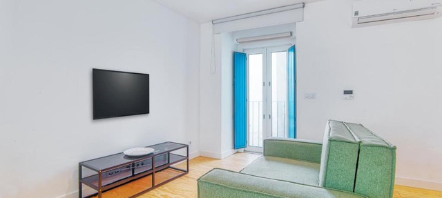 New! Modern & Chic Alfama