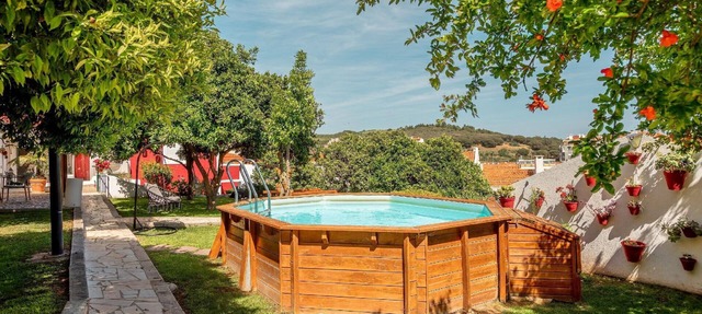 Nice flat with small shared pool