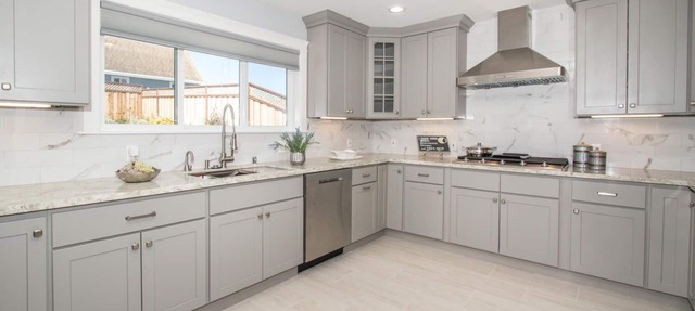 Ocean-view 5BR near SF — sleeps 25