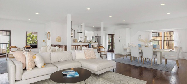 OCEAN VIEW/Amazing 4 Bedroom/AC/Walk to Beach!