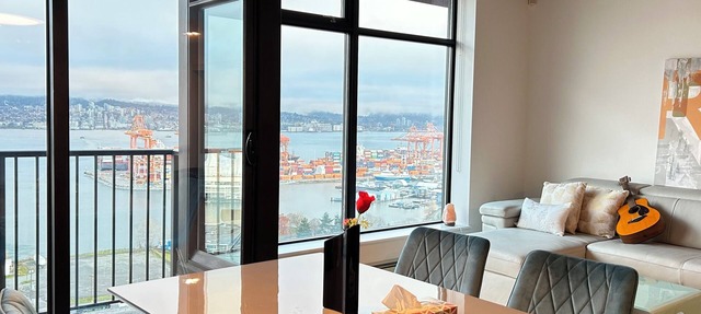 Ocean View Condo . Downtown Vancouver